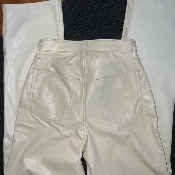 Abercrombie & Fitch 90’s Straight Ultra High Rise Vegan Leather Pants Size 28 - Picture 8 of 9